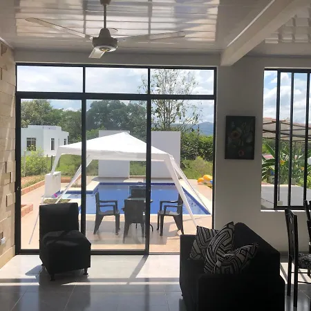 Villa Con Piscina Privada Y Zona Bbq En Condominio Carmen de Apicalá Extérieur photo