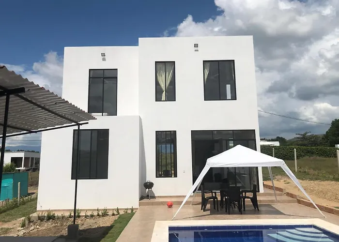 Villa Con Piscina Privada Y Zona Bbq En Condominio
