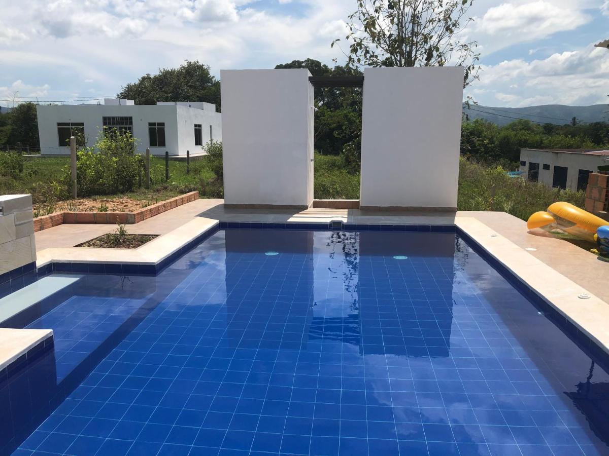 Con Piscina Privada Y Zona Bbq En