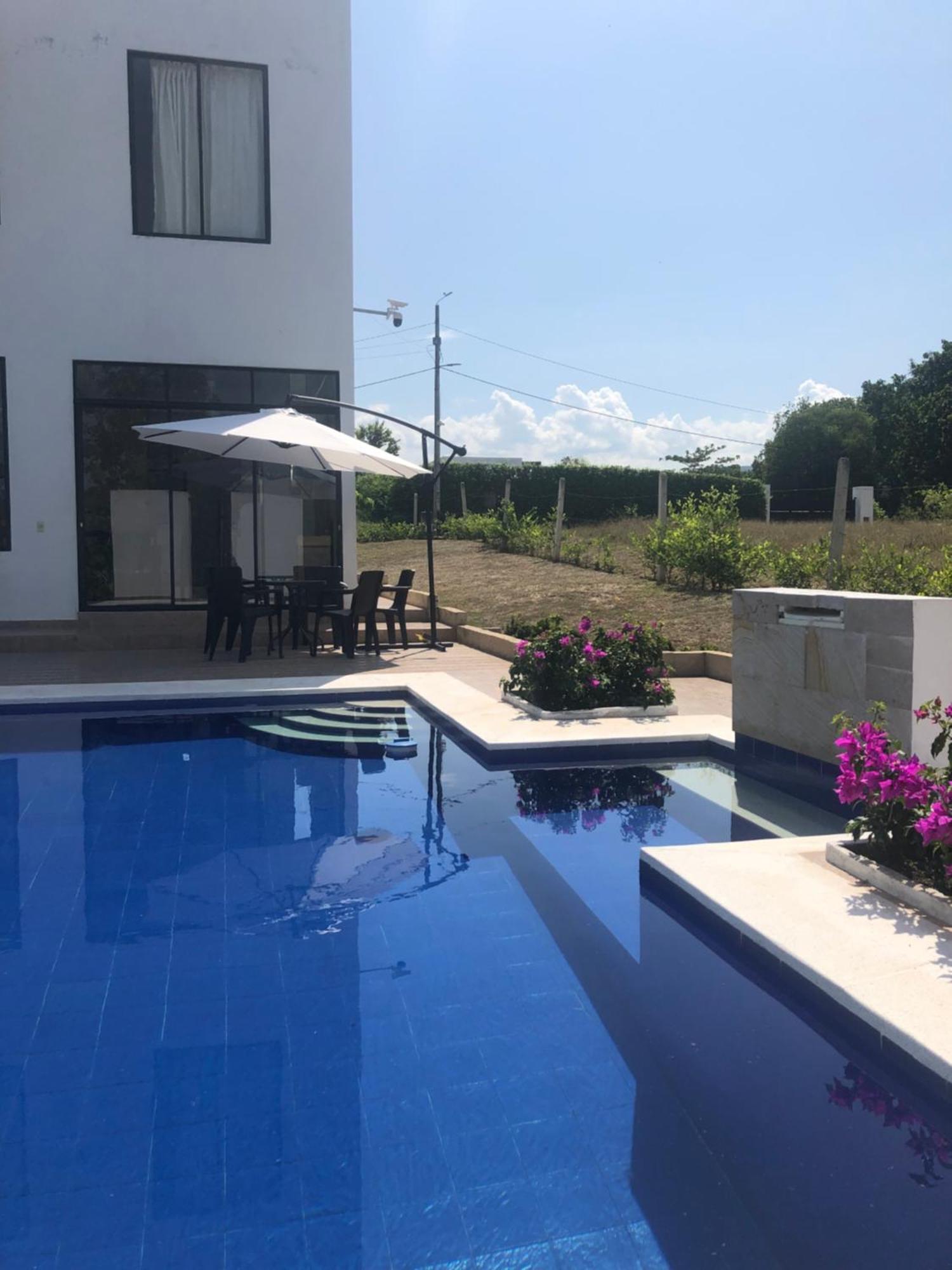 Con Piscina Privada Y Zona Bbq En Carmen de Apicalá